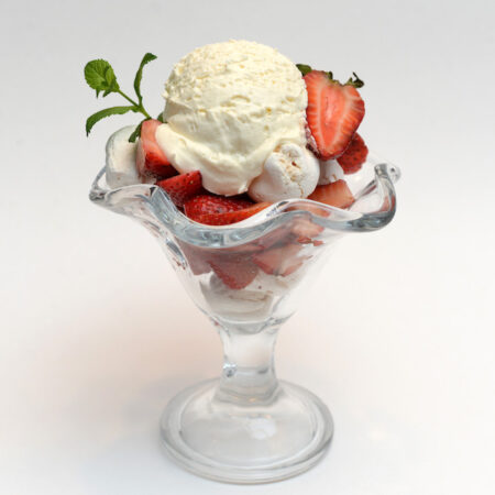 Postre Frutillas con Crema